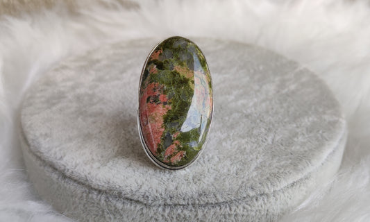 Anillo baño de plata y unakita