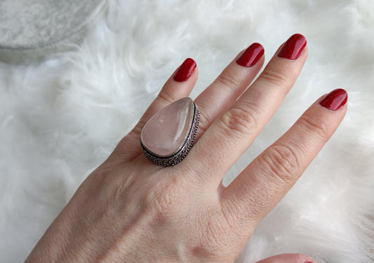 Anillo baño de plata y cuarzo rosa