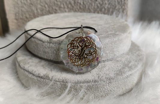 Collar de fluorita con arbol de la vida