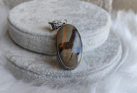 Colgante baño de plata con septaria