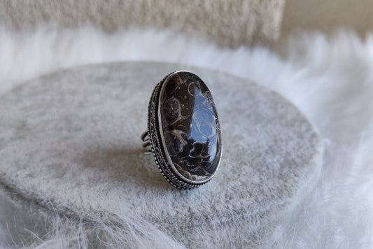 Anillo baño de plata y agata turritella