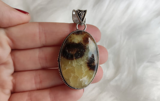 Colgante baño de plata con septaria