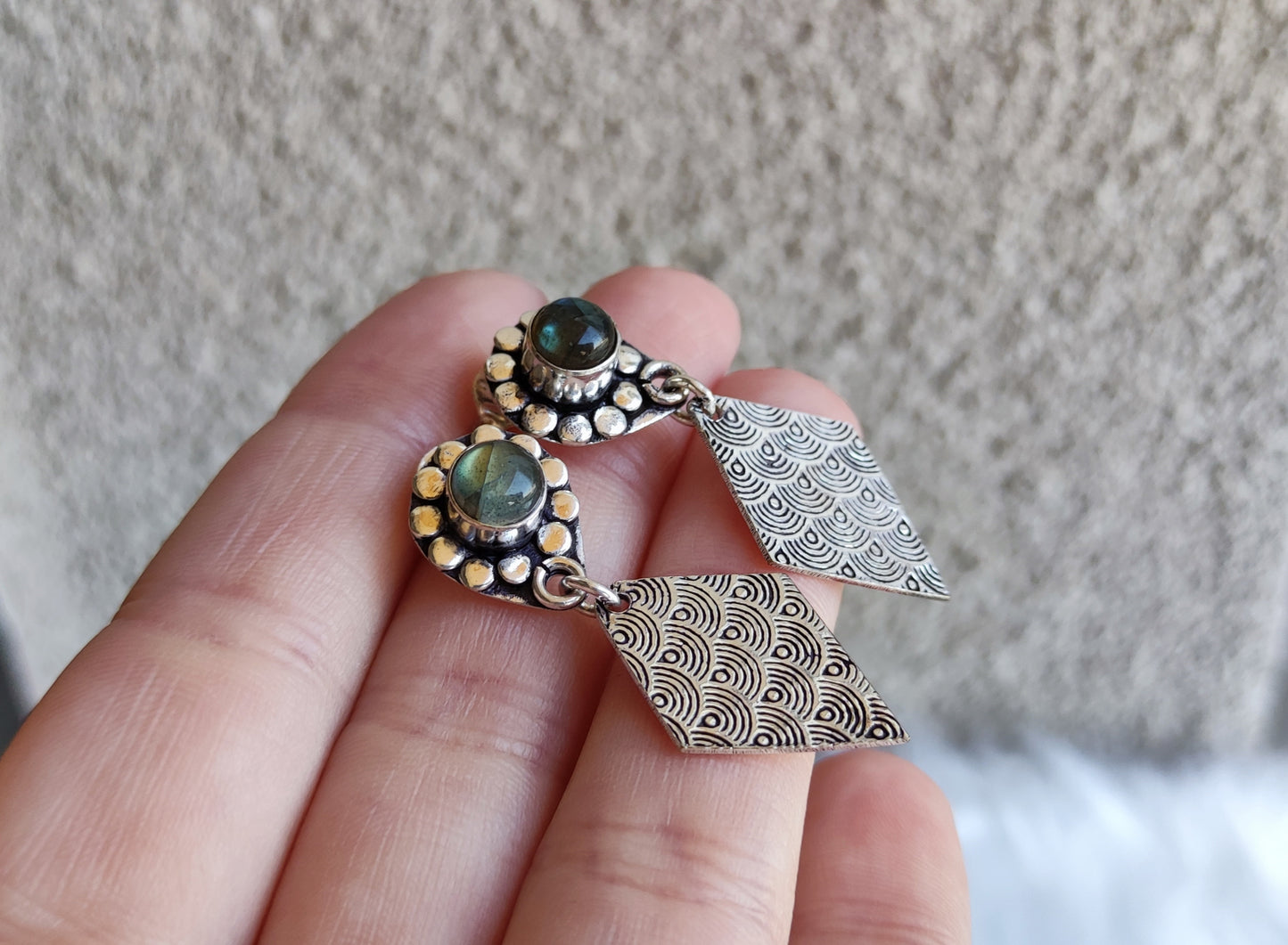 Pendientes baño de plata con labradorita