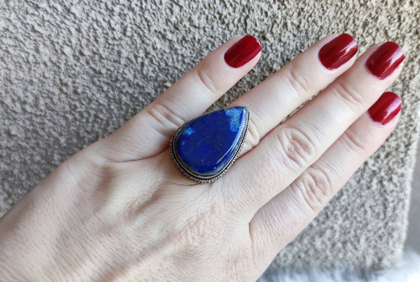 Anillo baño de plata con lapislázuli