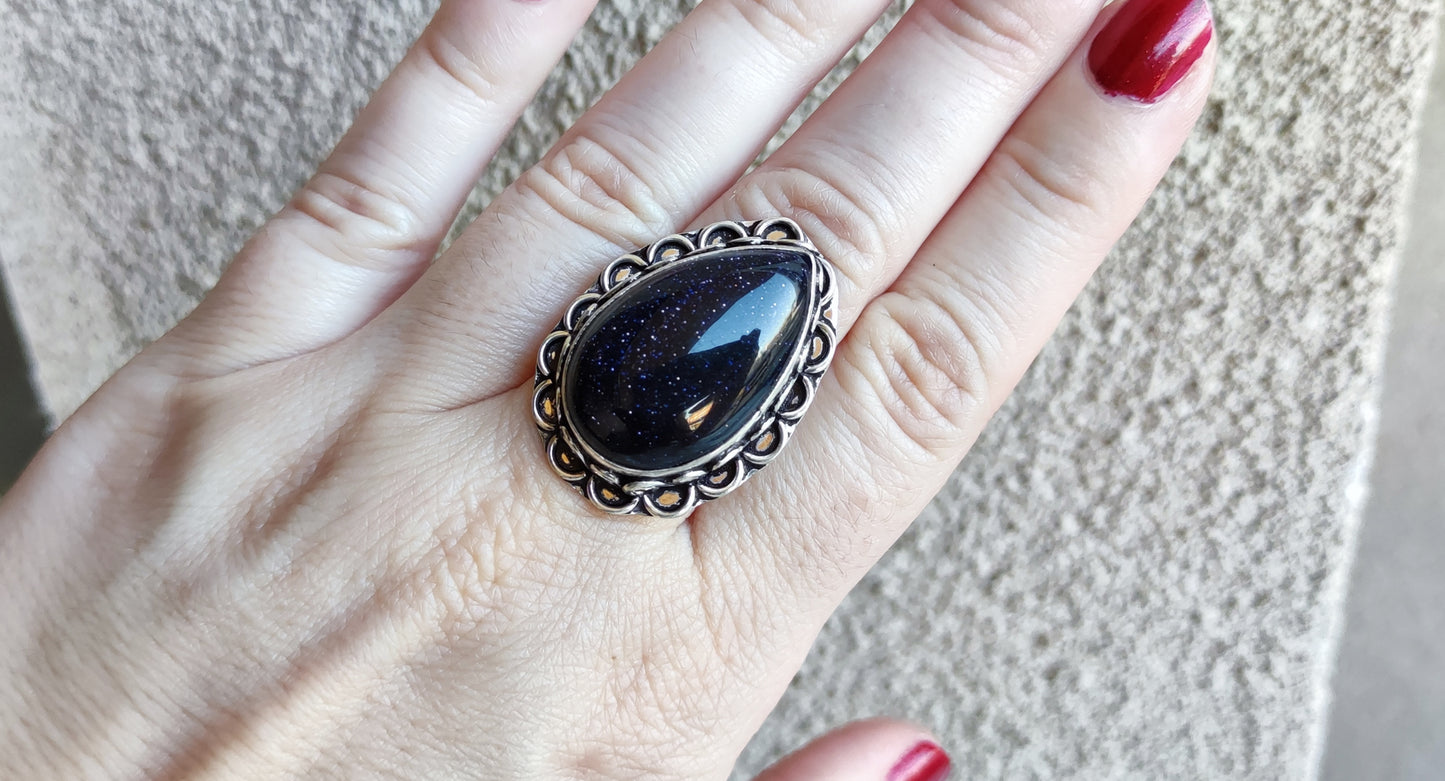 Anillo baño de plata con aventurina azul