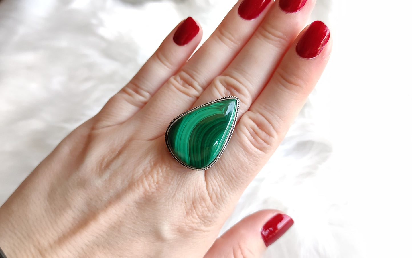 Anillo baño de plata y malaquita