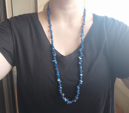 Collar largo de chips lapislazuli
