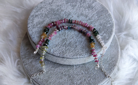Pulsera ajustable de turmalina multicolor