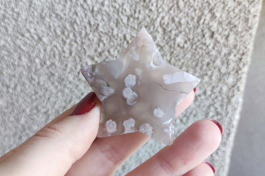 Estrella tallada en agata flor