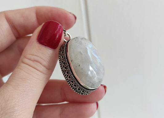Colgante baño de plata con piedra luna