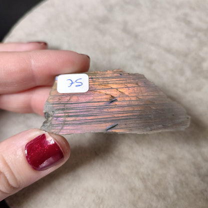 Pedazos Labradorita multicolor