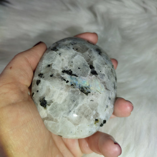 Gran Rodado piedra luna con biotita 251 gramos