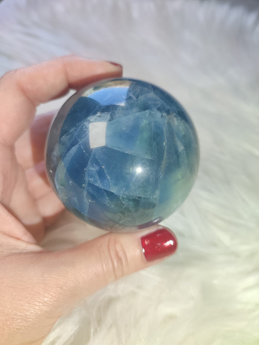 Esfera fluorita azul 496 gr