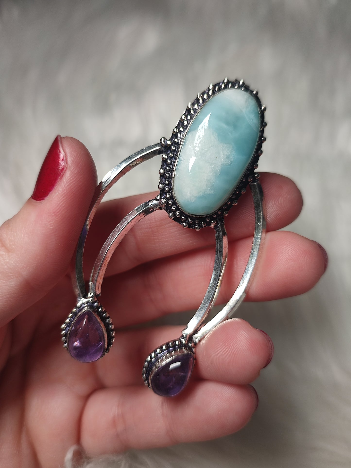 Colgante baño de plata con larimar y amatista