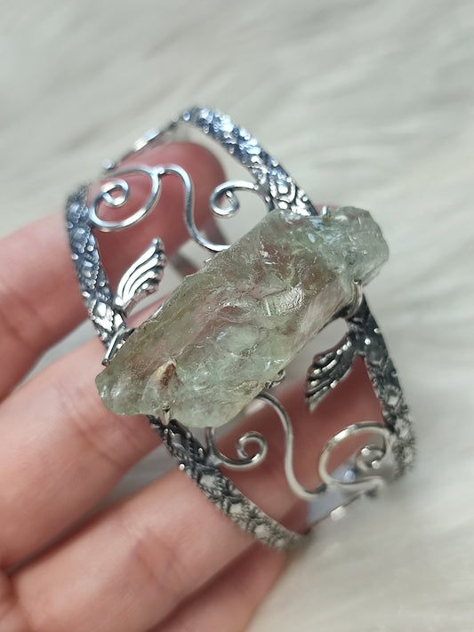 Brazalete baño de plata  con prasiolita