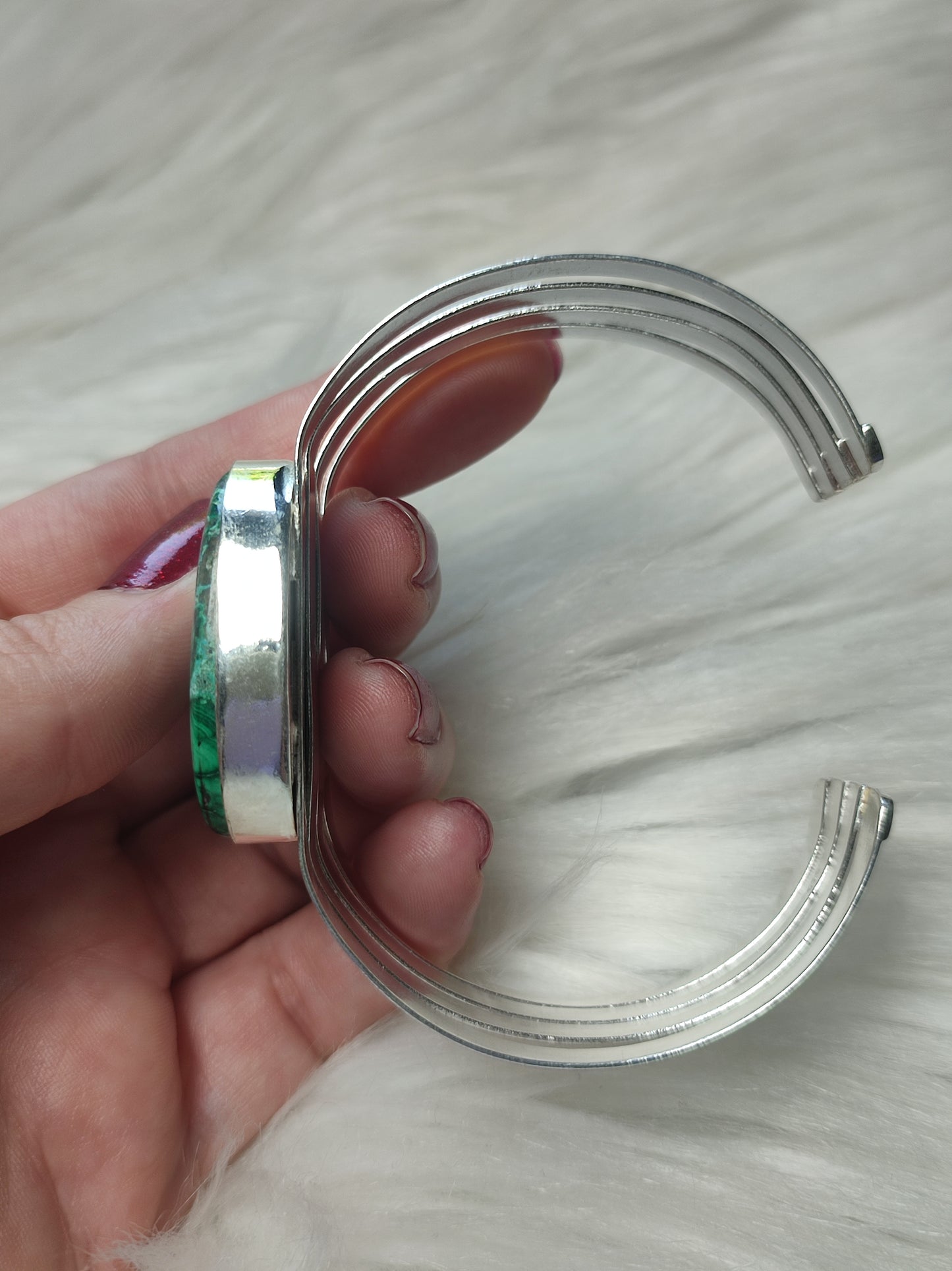 Brazalete baño de plata  con malaquita