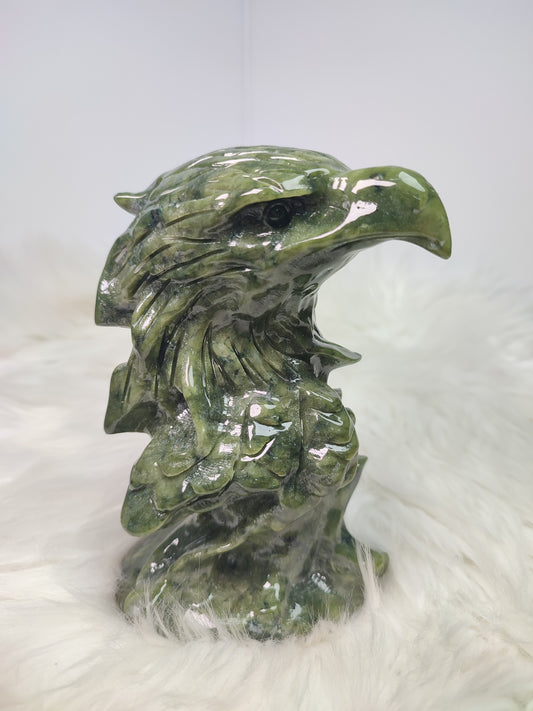 Gran cabeza Aguila Jade -  978 gramos
