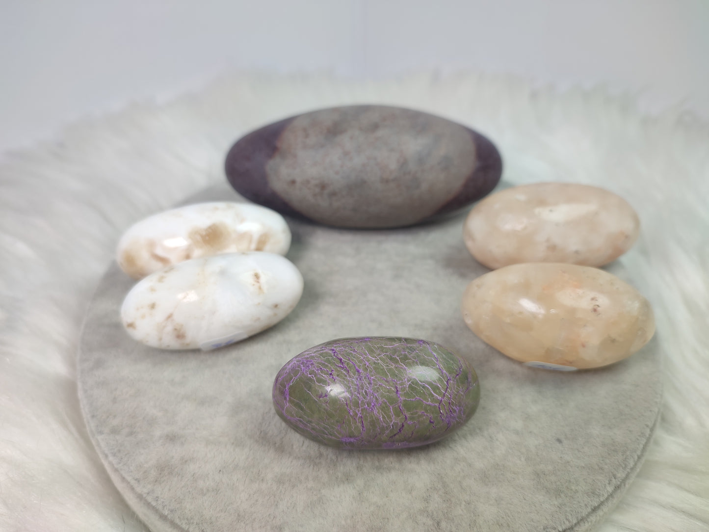 Lingam en diferentes minerales - VIDEO