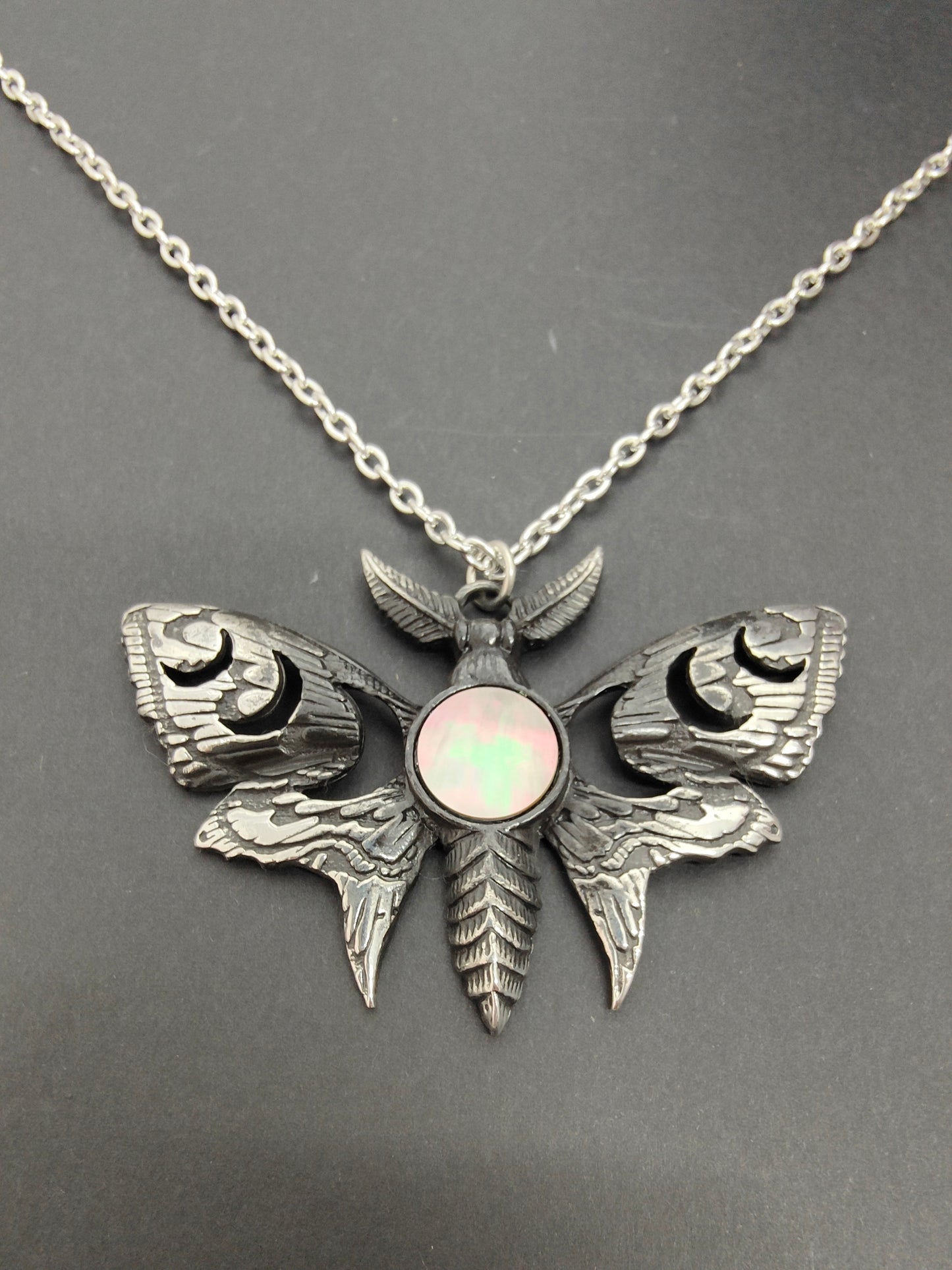 Collar Polilla Lunar