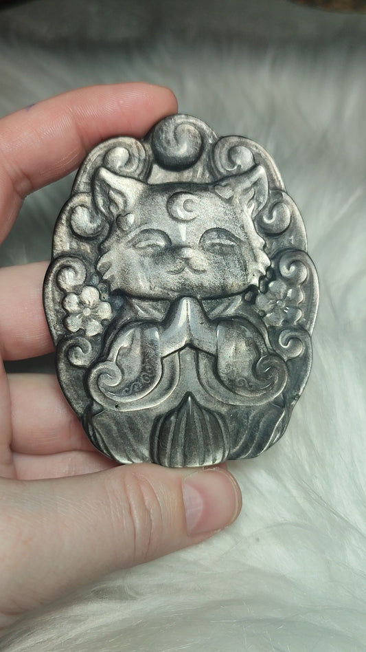 Kitsune tallada en obsidiana plateada - VIDEO