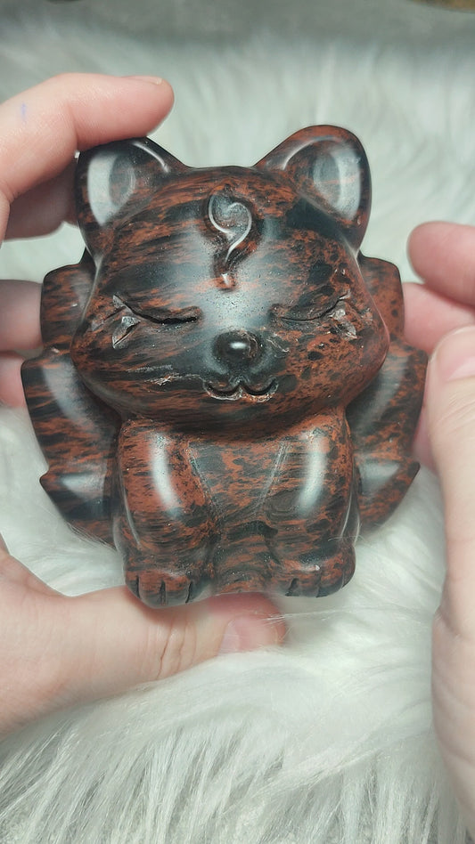 Kitsune tallada en obsidiana Caoba +600 gramos - VIDEO