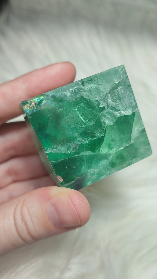 Freeform fluorita verde - video