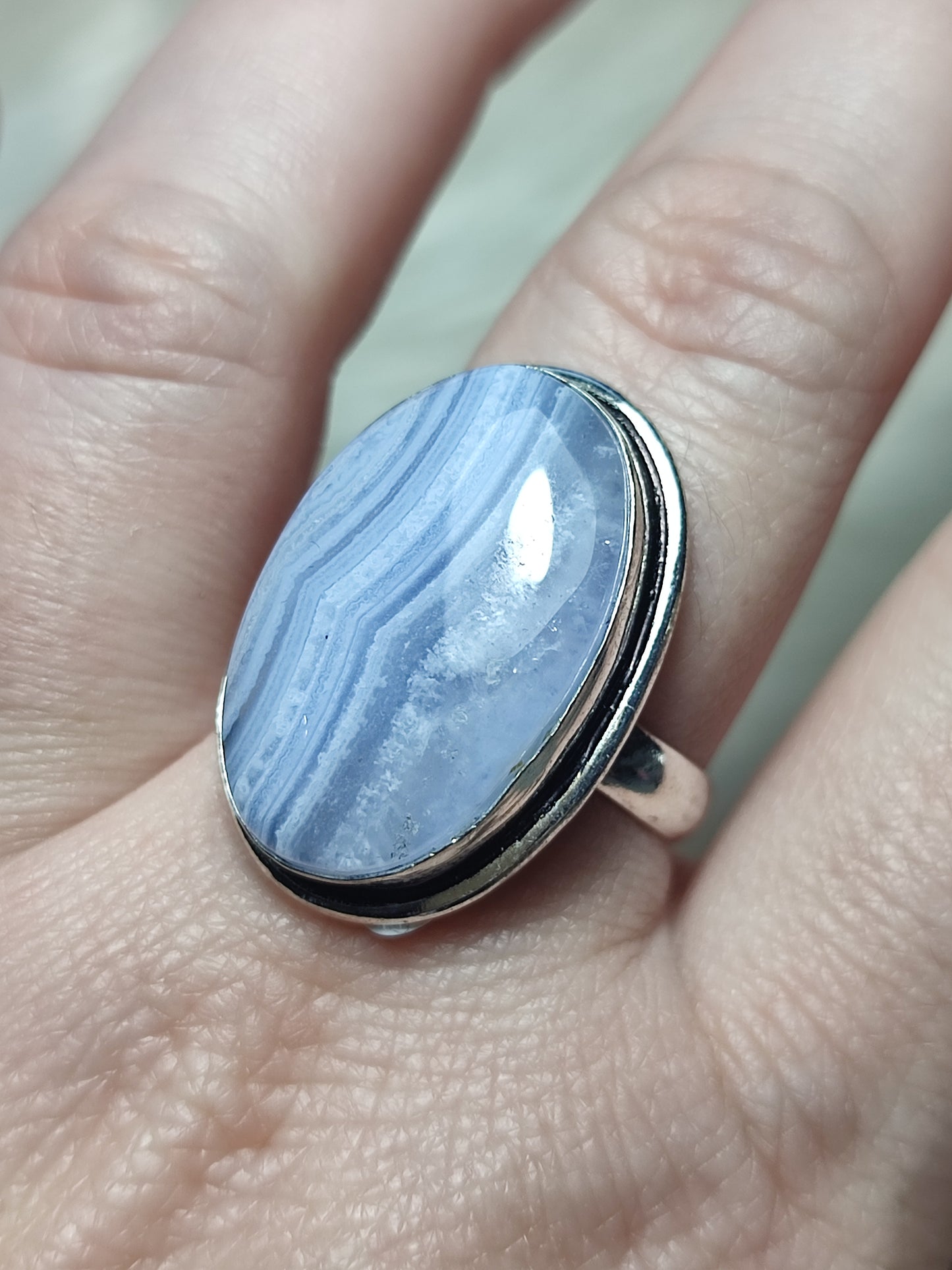 Anillo baño de plata con calcedonia azul - ref.44