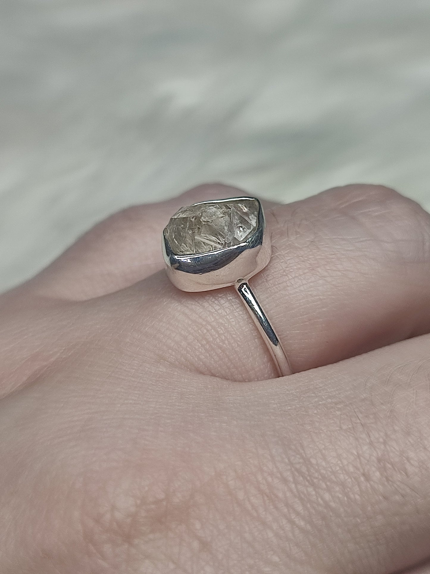 Anillo plata de ley 925 con herkimer - 18 mm diámetro