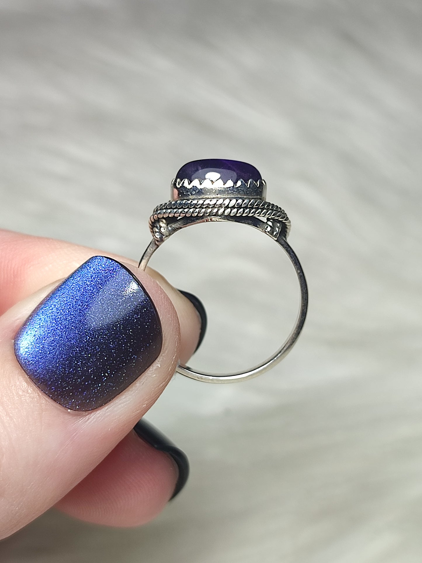 Anillo plata de ley 925 con amatista de 18 mm diámetro - n°59