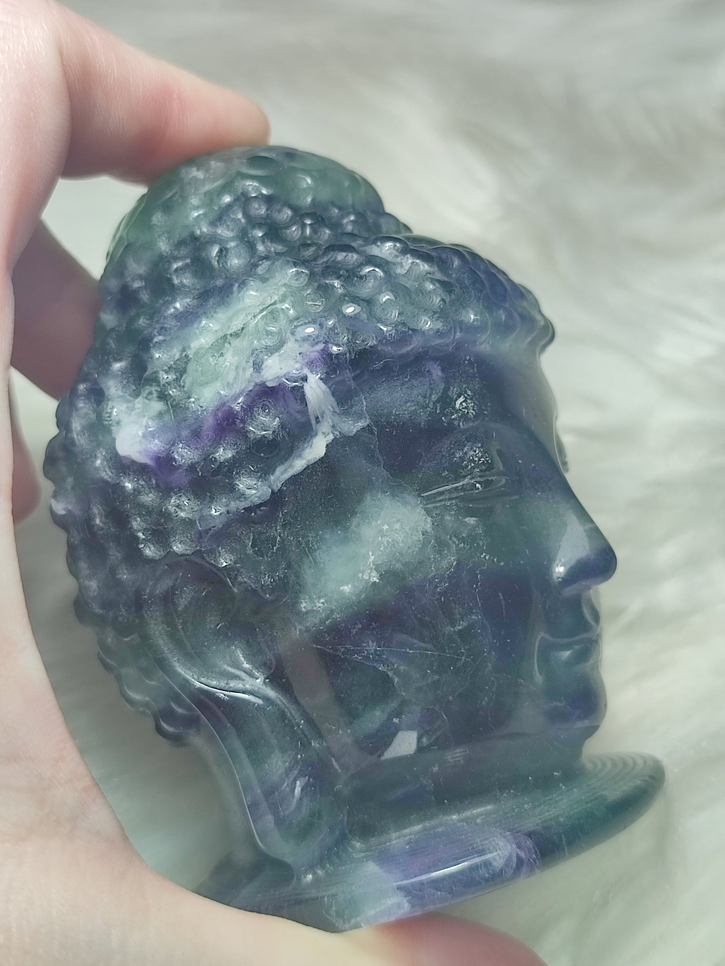 Buda fluorita multicolor 592 gramos