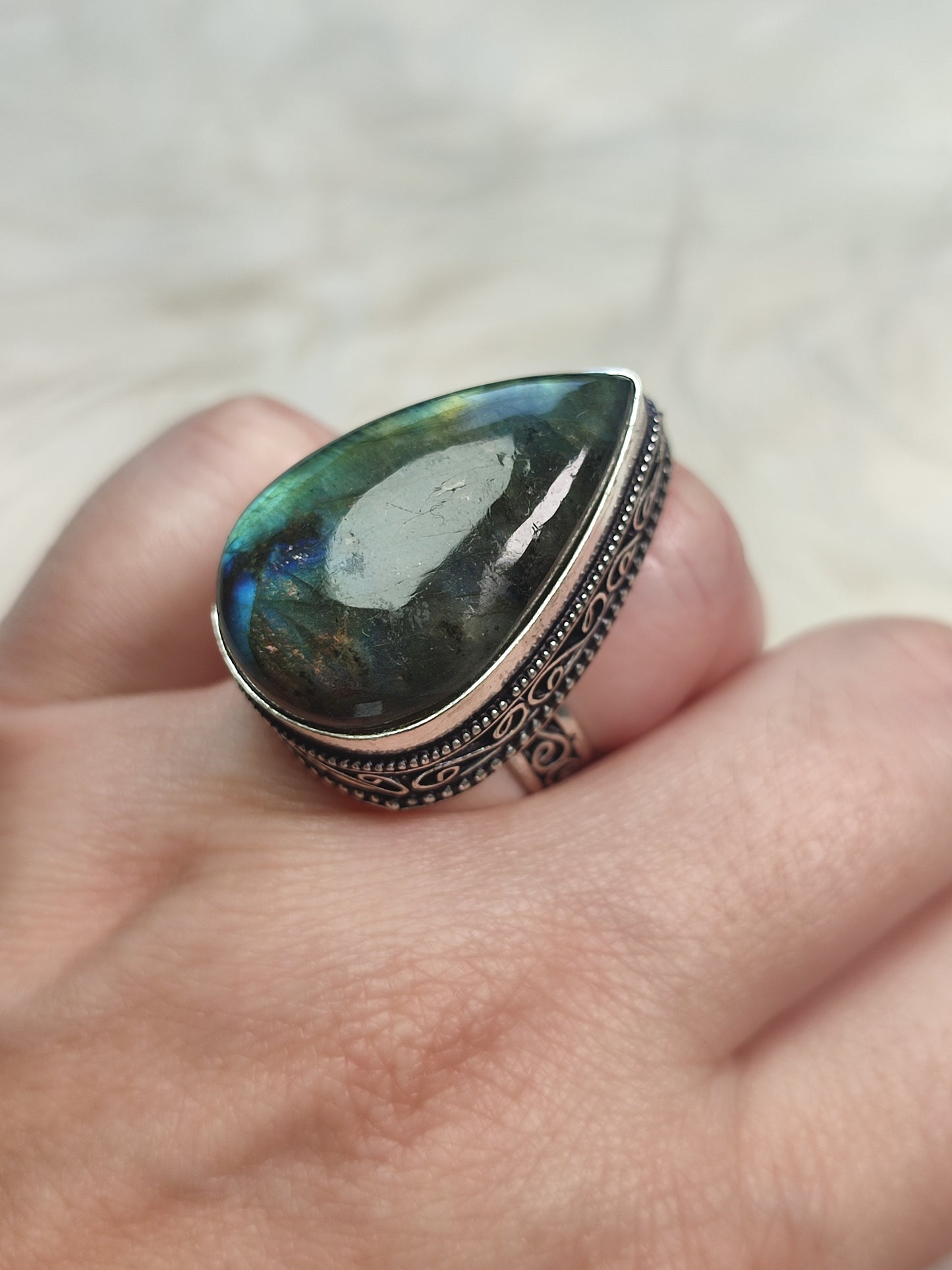 Anillo baño de plata y Labradorita V3