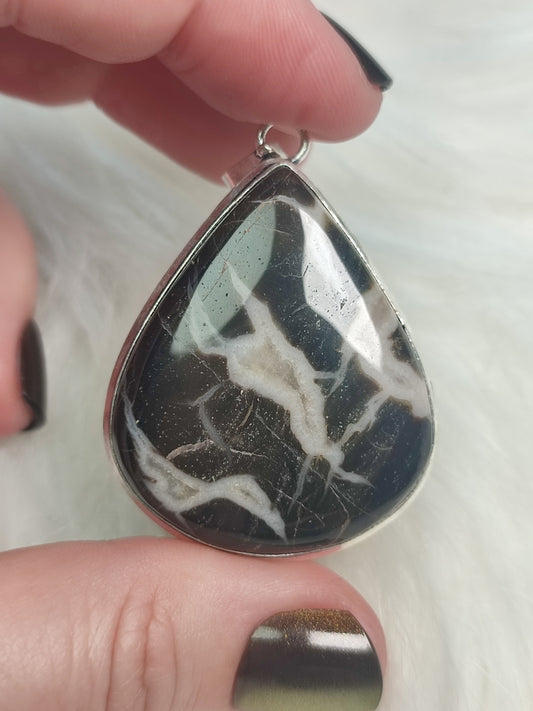 Colgante baño de plata con septaria