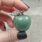 Manzanas en diferentes minerales