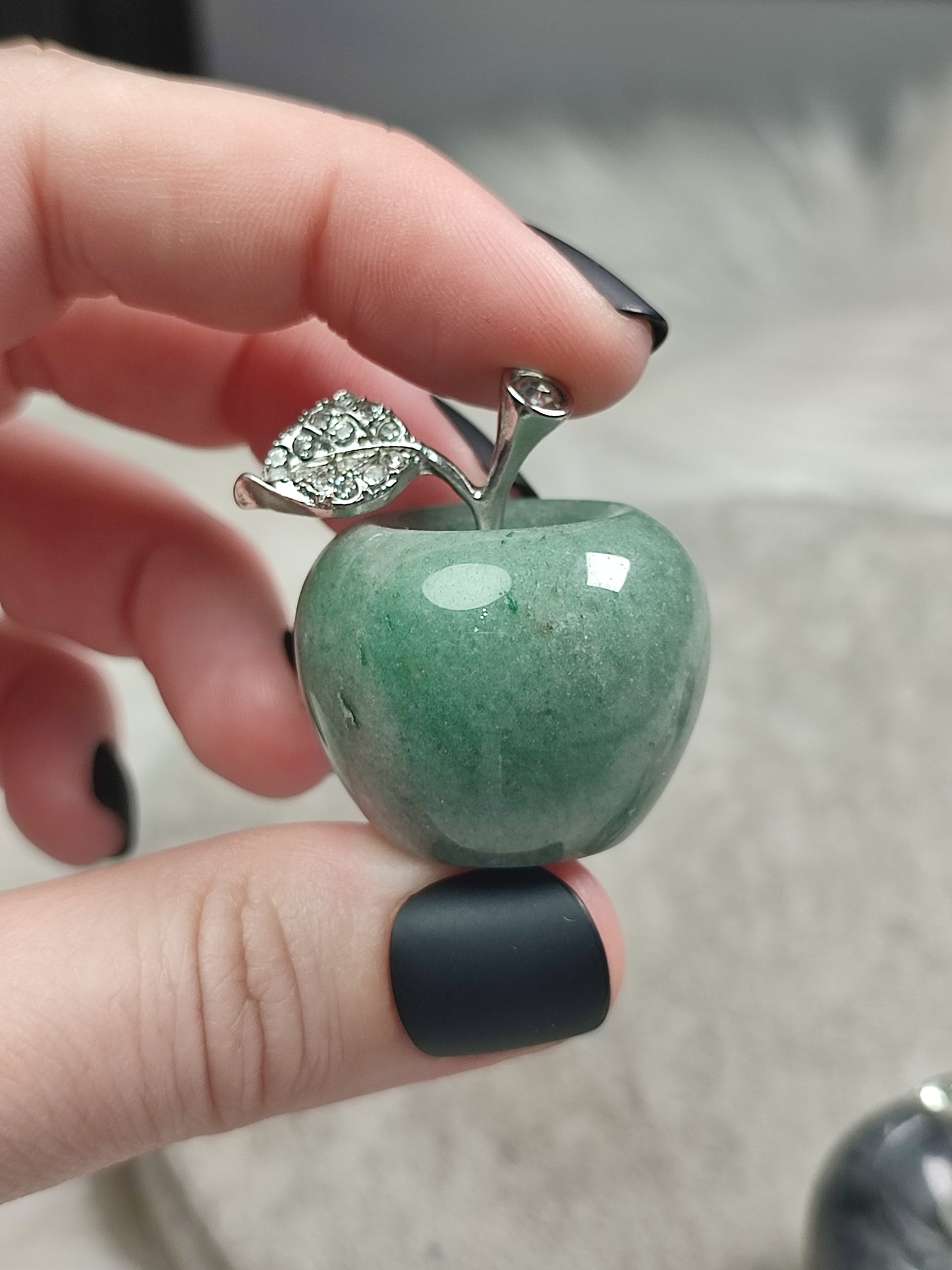 Manzanas en diferentes minerales