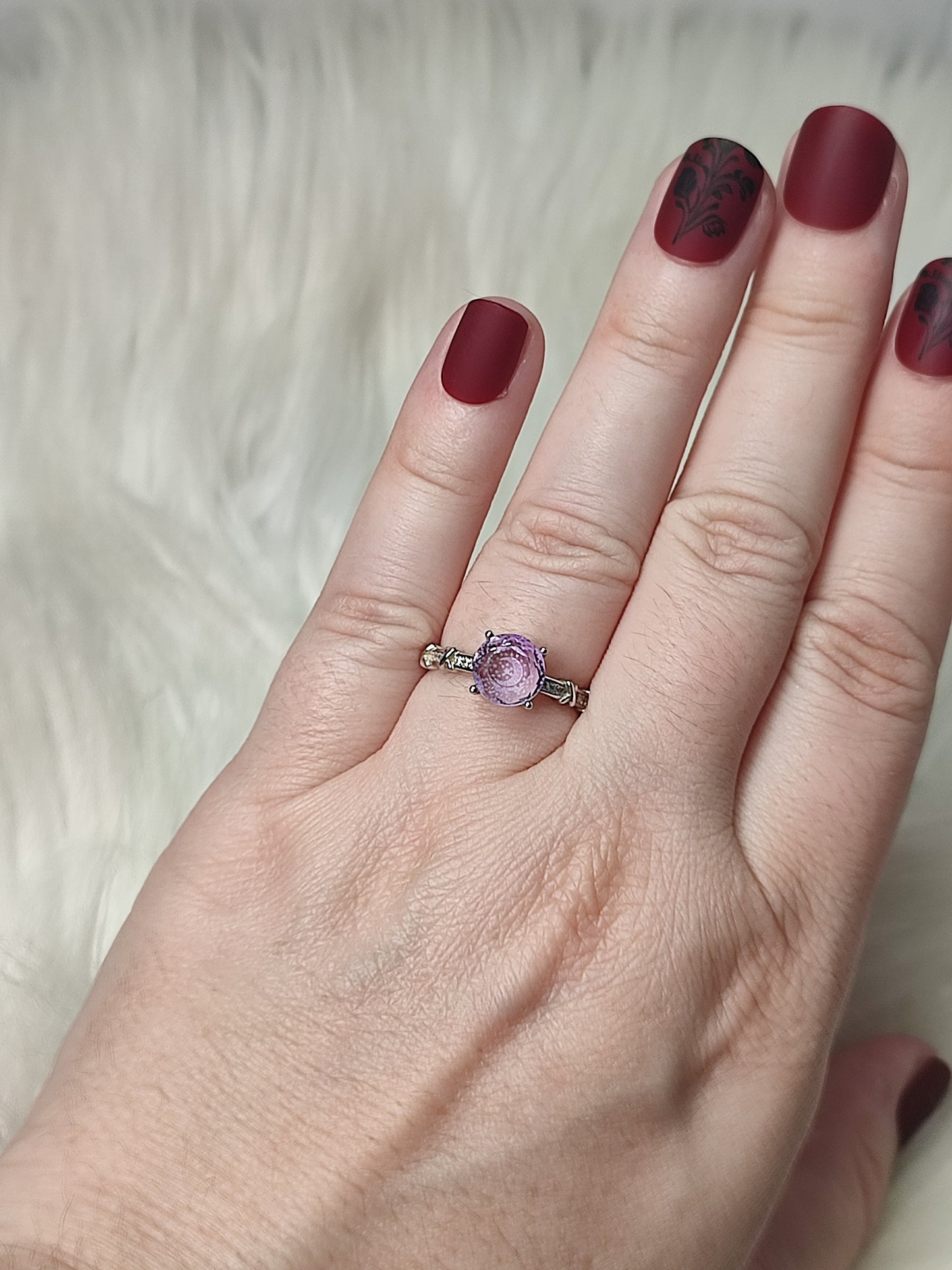 Anillo plata de ley 925 con amatista facetada y tallada n° 51