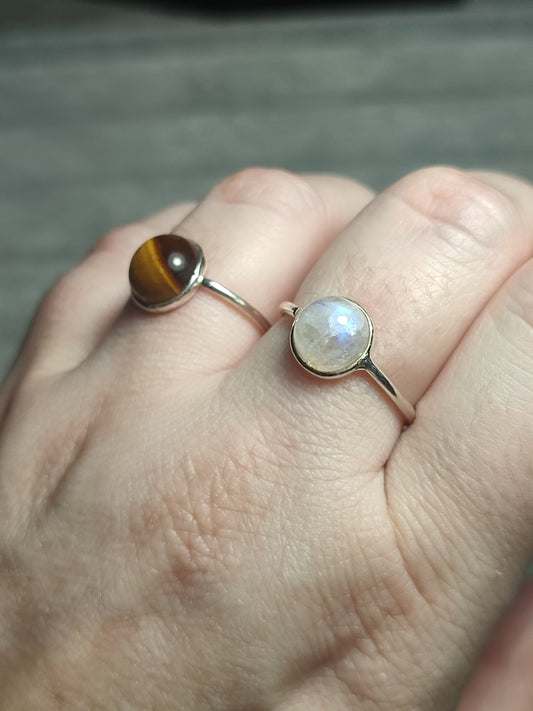 Anillo plata 925 piedra luna o ojo de Tigre - Modelo Destino