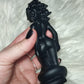 Medusa Gorgona tallada en obsidiana negra