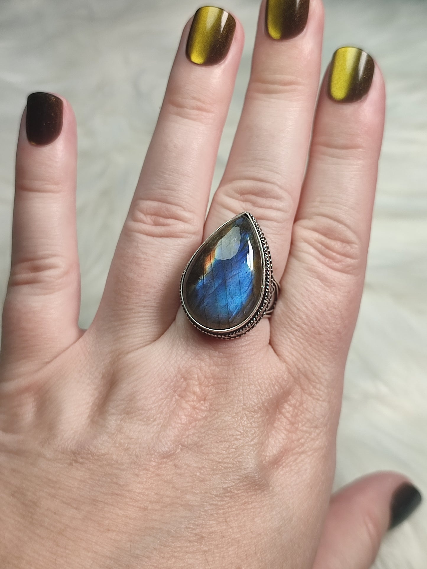 Anillo baño de plata con labradorita C78