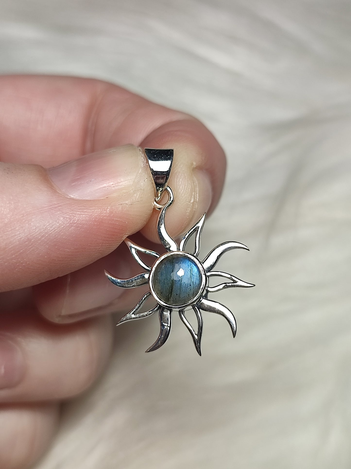 Colgante plata 925  Modelo Sol