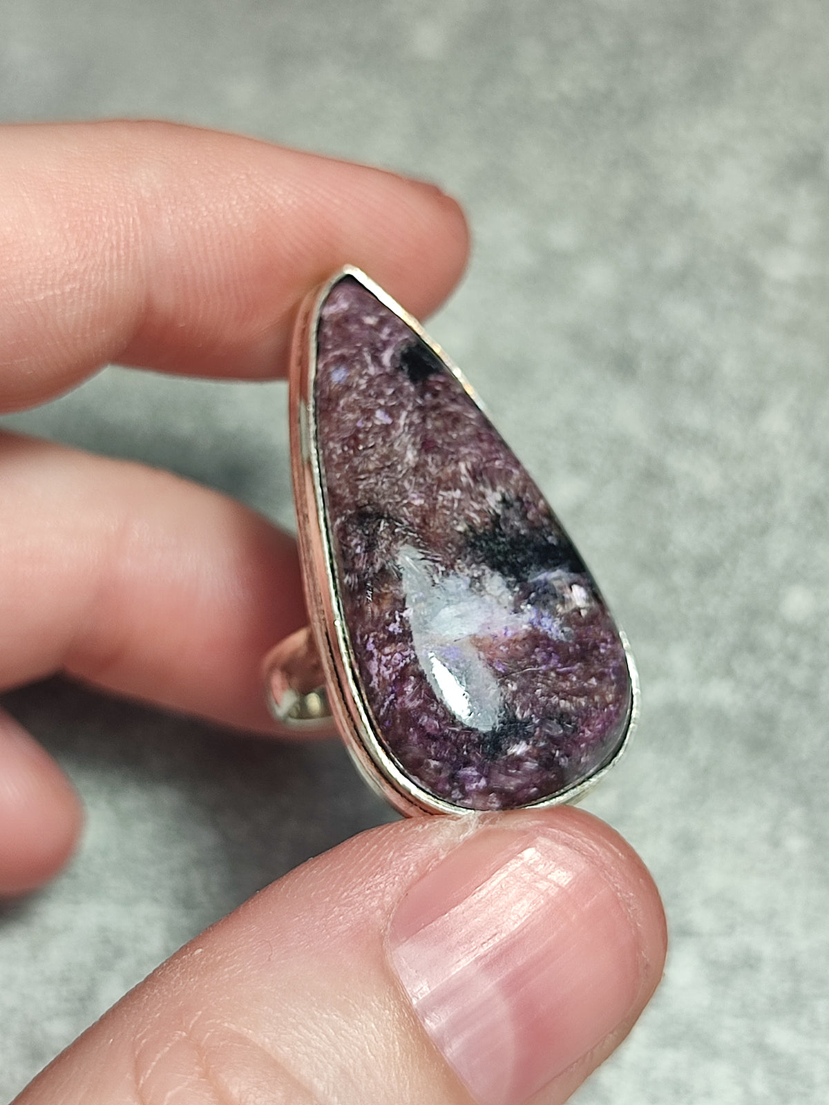 Anillo baño de plata con charoita n°9
