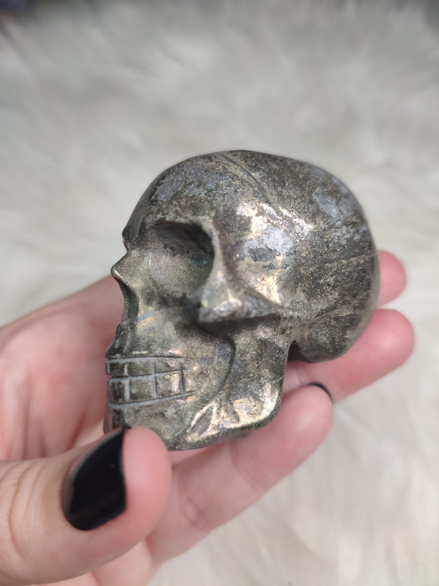 Calavera tallada en Pirita n°2 - 250 gramos aprox