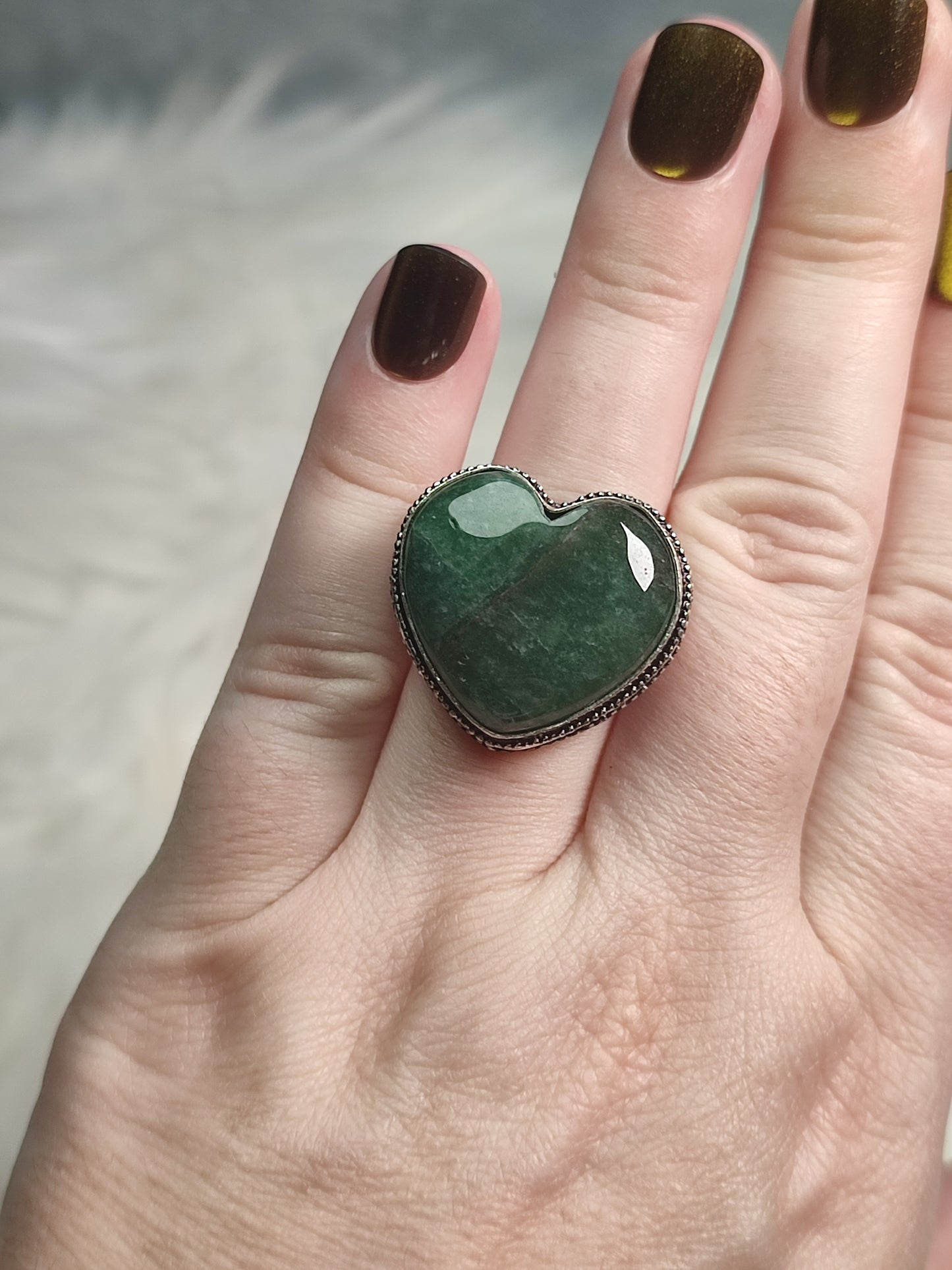 Anillo baño de plata con aventurina verde