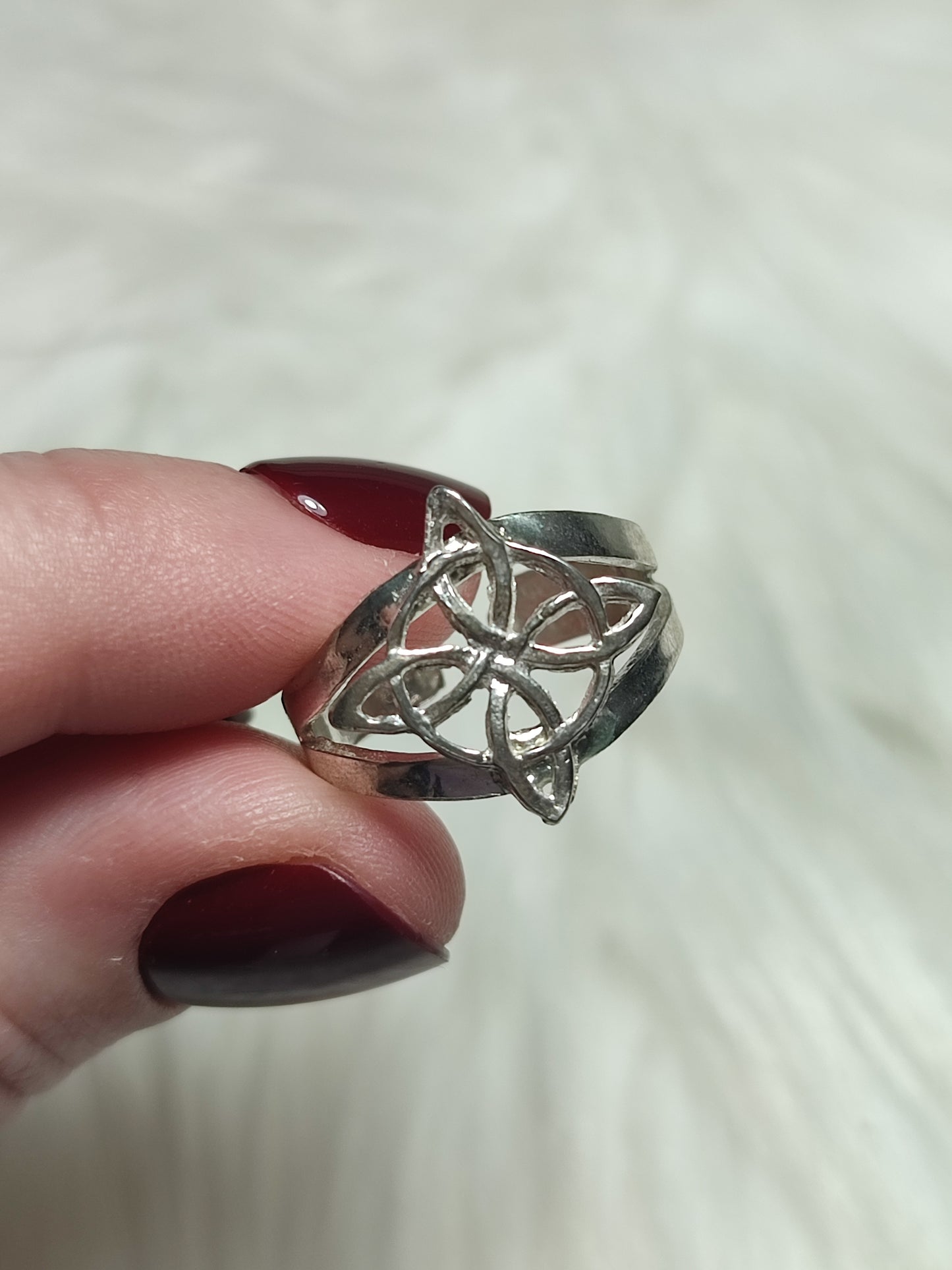 Anillo plata de ley 925 ajustable nudo bruja