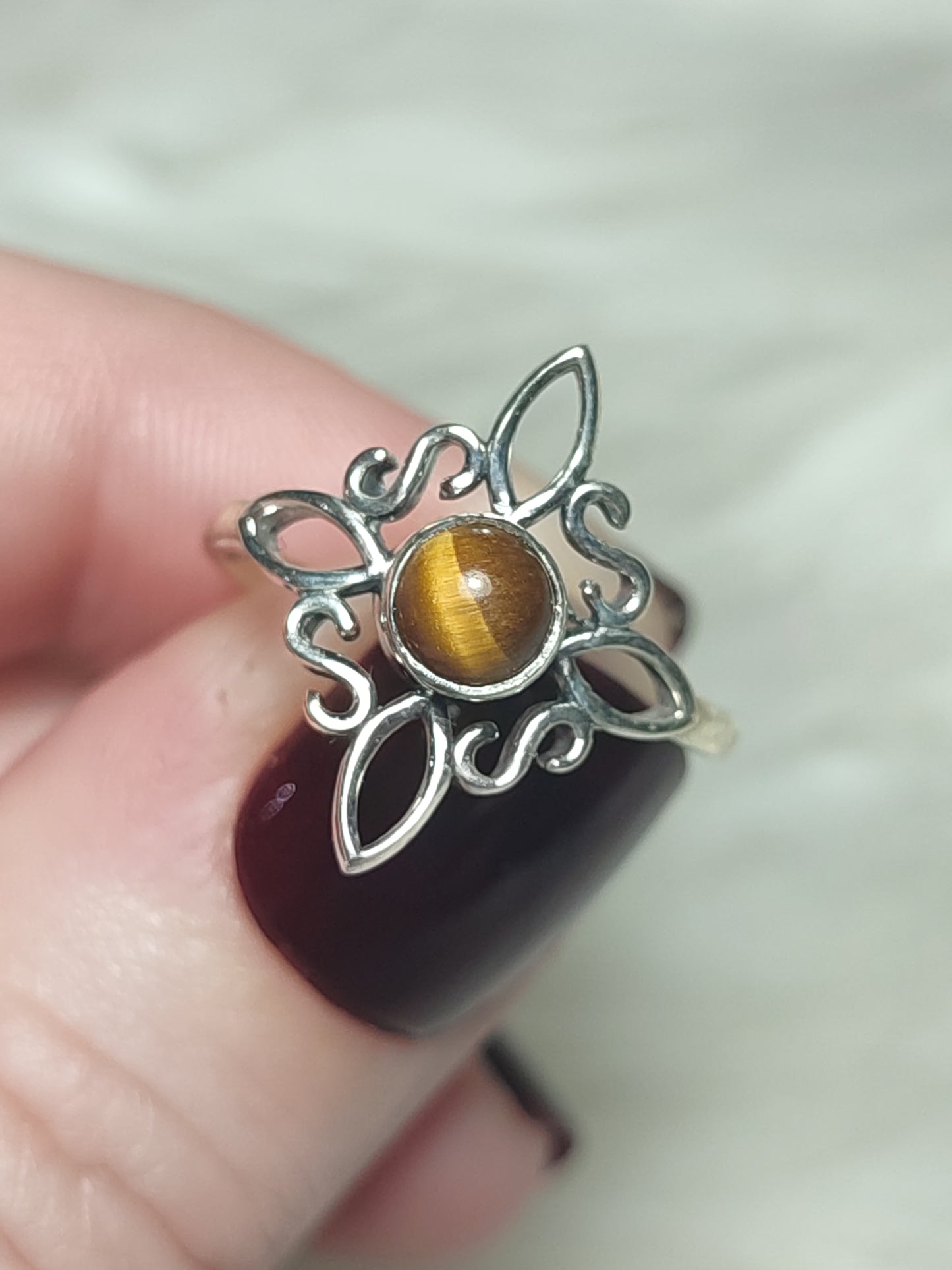 Anillo plata 925 Modelo Nudo de Bruja Ajustable