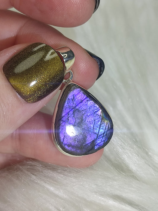 Colgante plata 925 con labradorita purpura n° 359