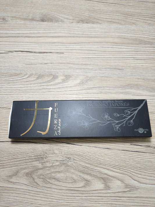 Incienso formulación japonesa - 50 varillas + quemador