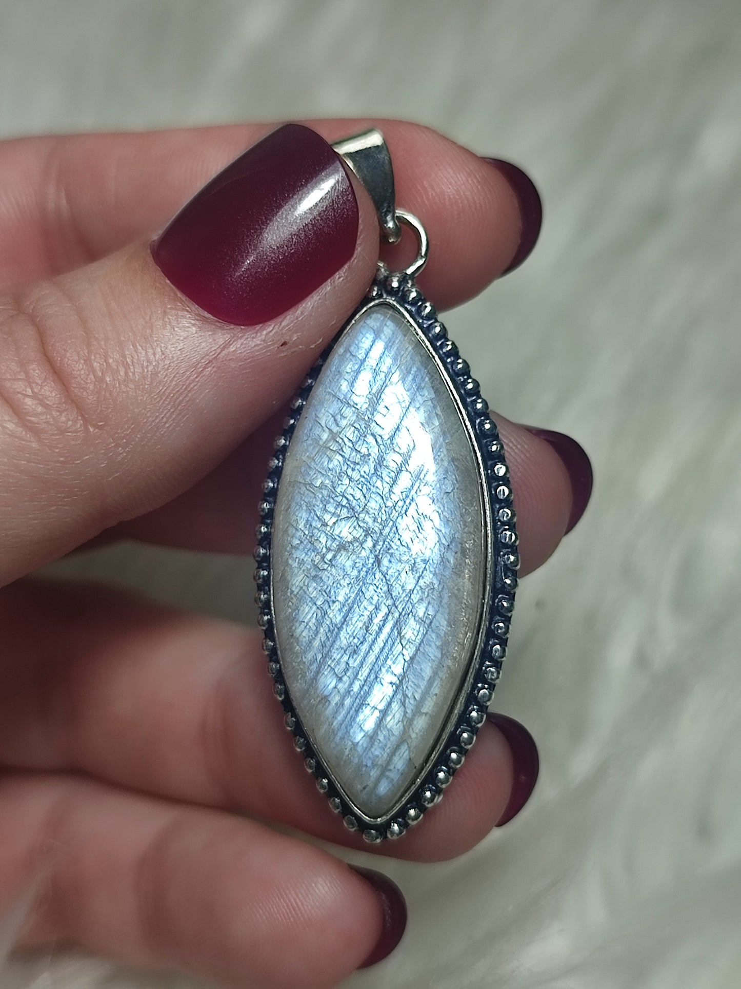 Colgante baño de plata con piedra luna 154