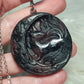 Collar kitsune tallado en astrofilita con granate n° 129