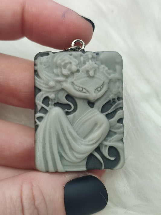 Collar en acero con jade Taiji - kitsune Geisha 185