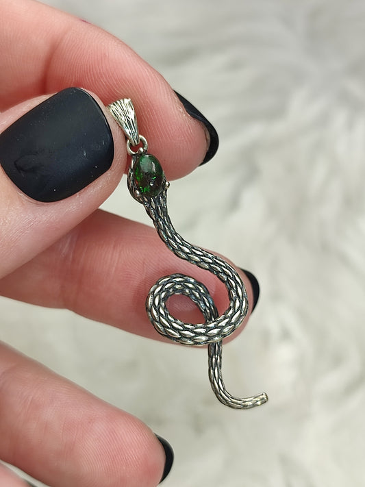 Colgante plata 925 con ópalo negro n° 122 - Modelo serpiente